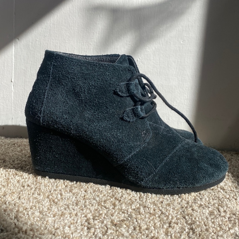 TOMS Women's Kala Black Wedge Bootie